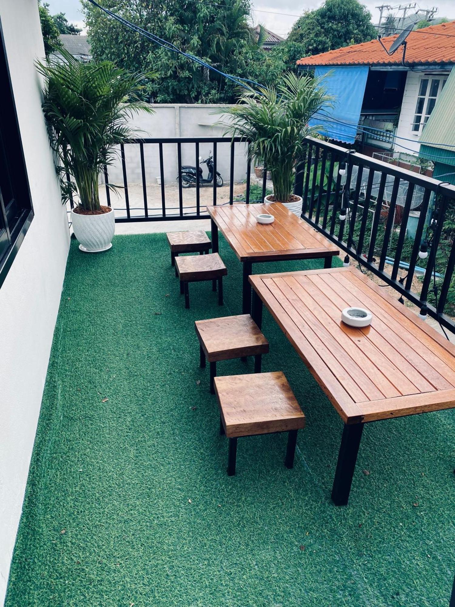 The 10 Club Hostel 통살라 외부 사진