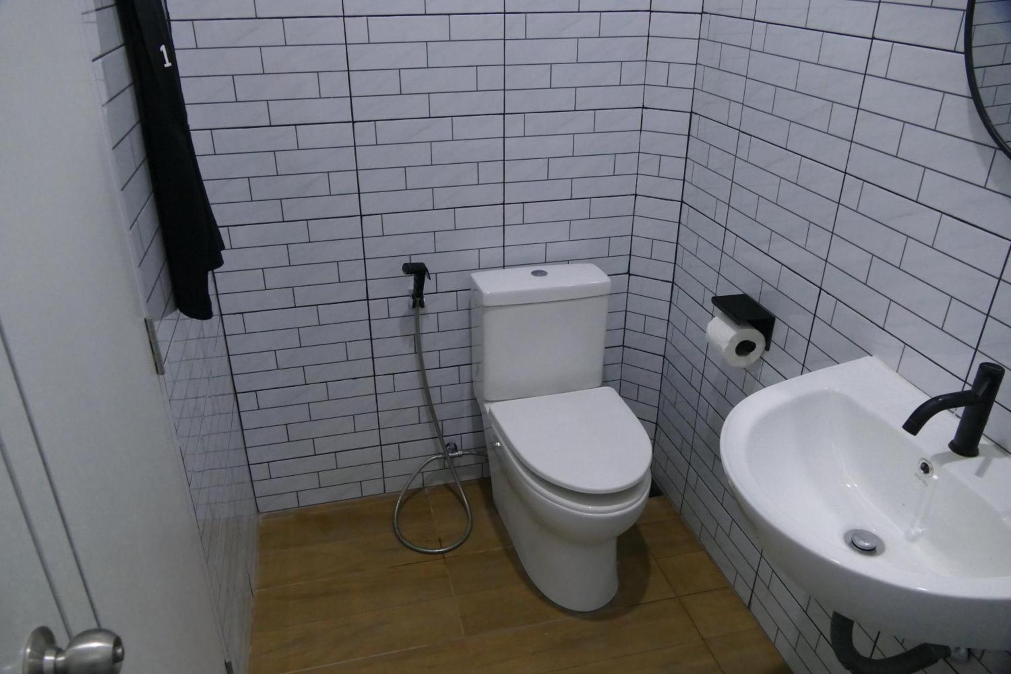The 10 Club Hostel 통살라 외부 사진