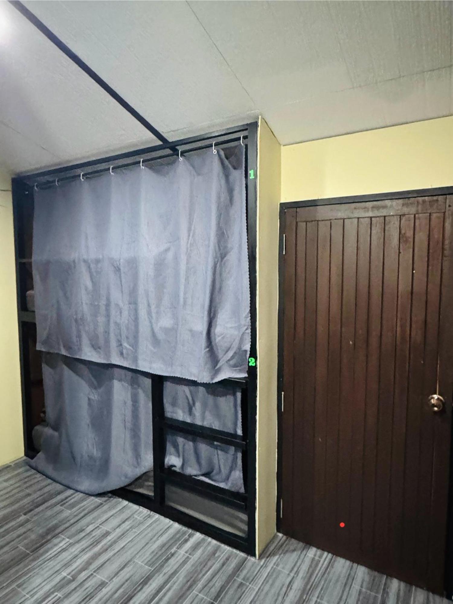 The 10 Club Hostel 통살라 외부 사진